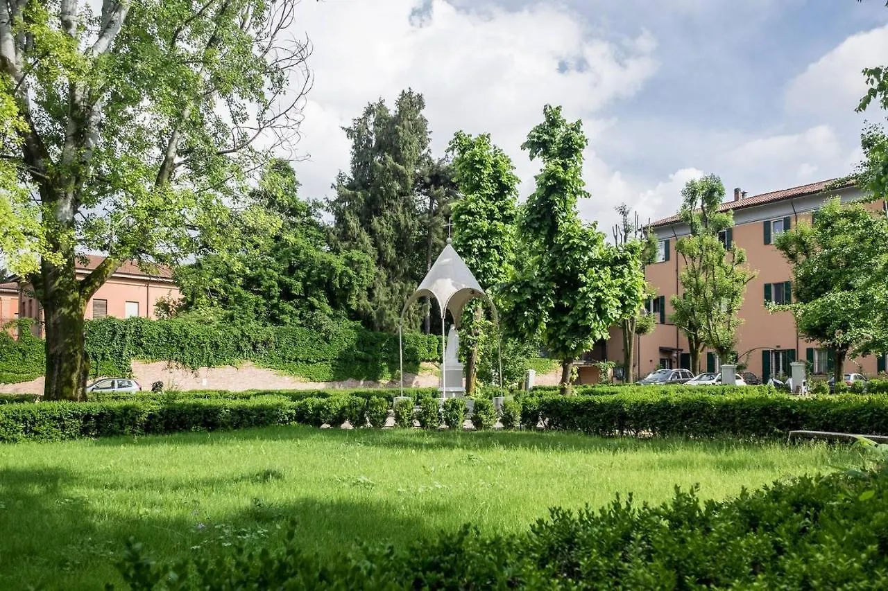 Dorothy Home Bologna 0*,  Italy